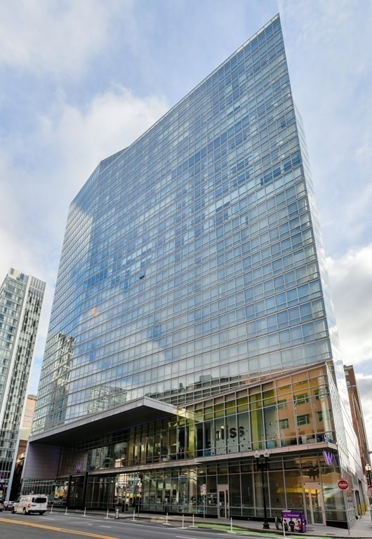 110 Stuart Street PH1