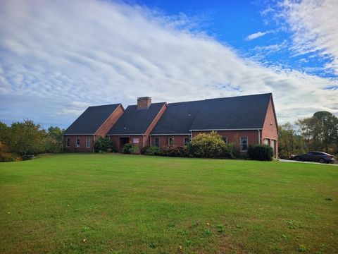 7 Old Merriam Rd Oxford MA 01540