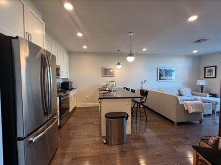 434 Mcgrath Highway 414