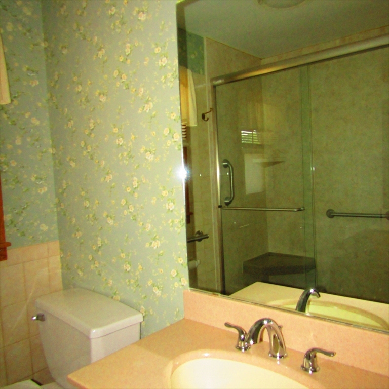 33 Claire Avenue, Northampton, MA Photo #15