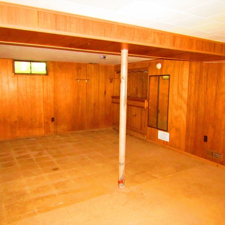 33 Claire Avenue, Northampton, MA Photo #22