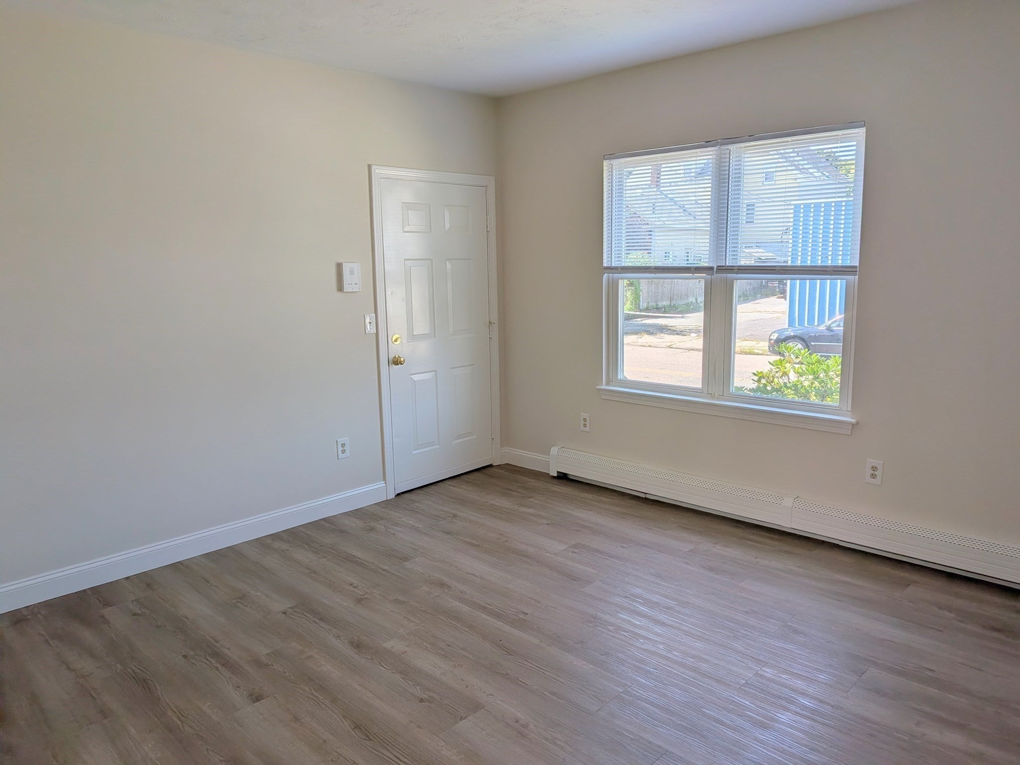 146 Pine St 1