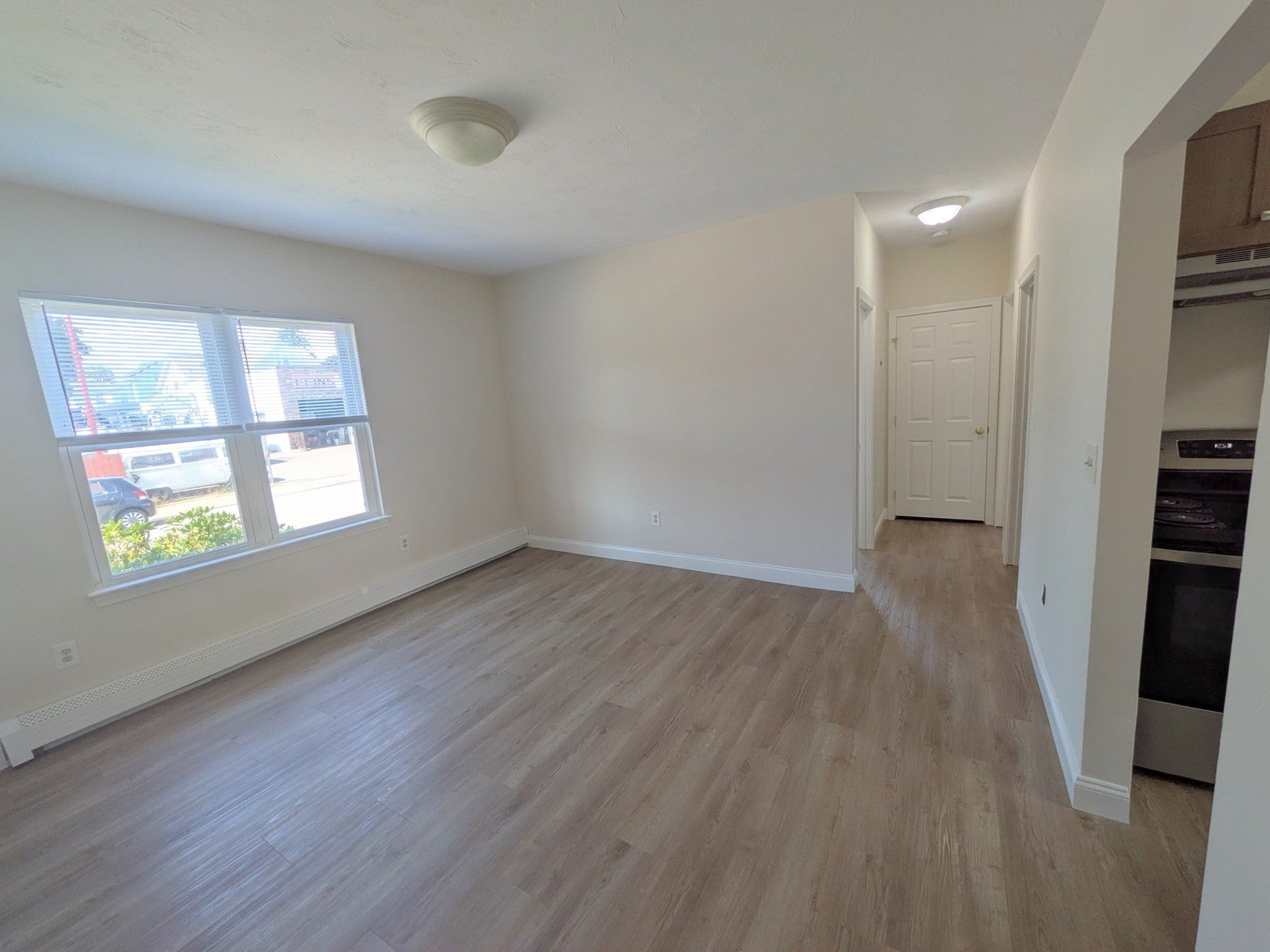 146 Pine St 1
