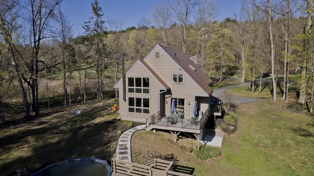 80 Amherst Rd