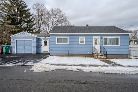 20 Seventeenth St Lowell MA 01850