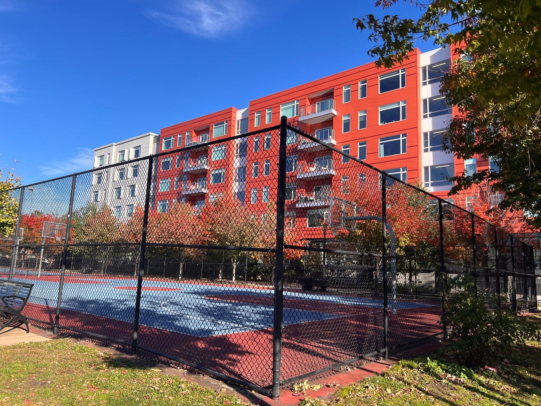 99 Sumner St 305