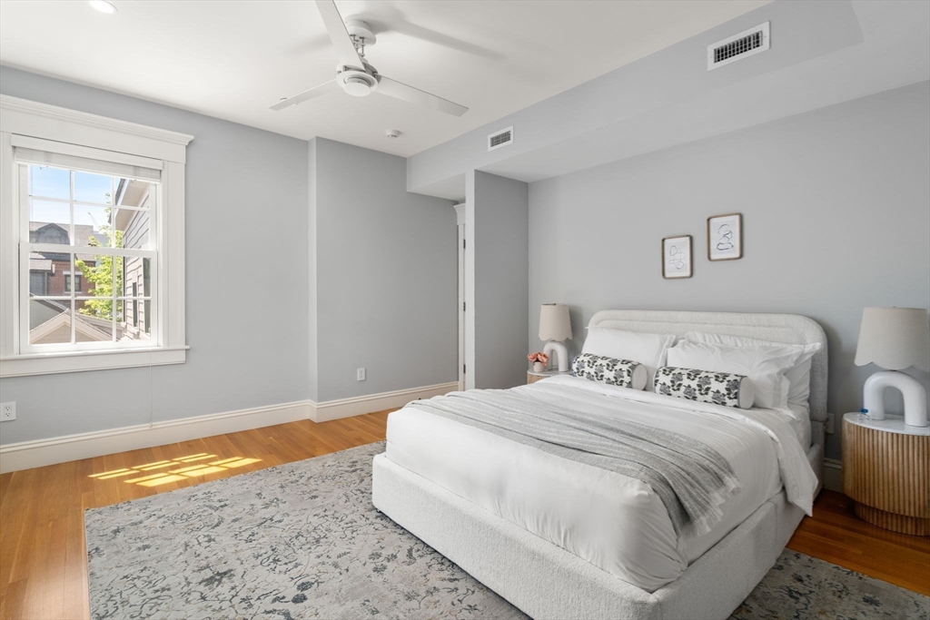 138 Thorndike St, Cambridge, MA Photo #21