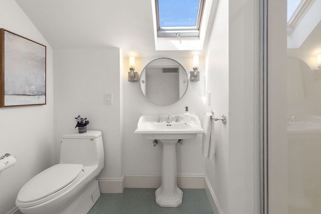 138 Thorndike St, Cambridge, MA Photo #28