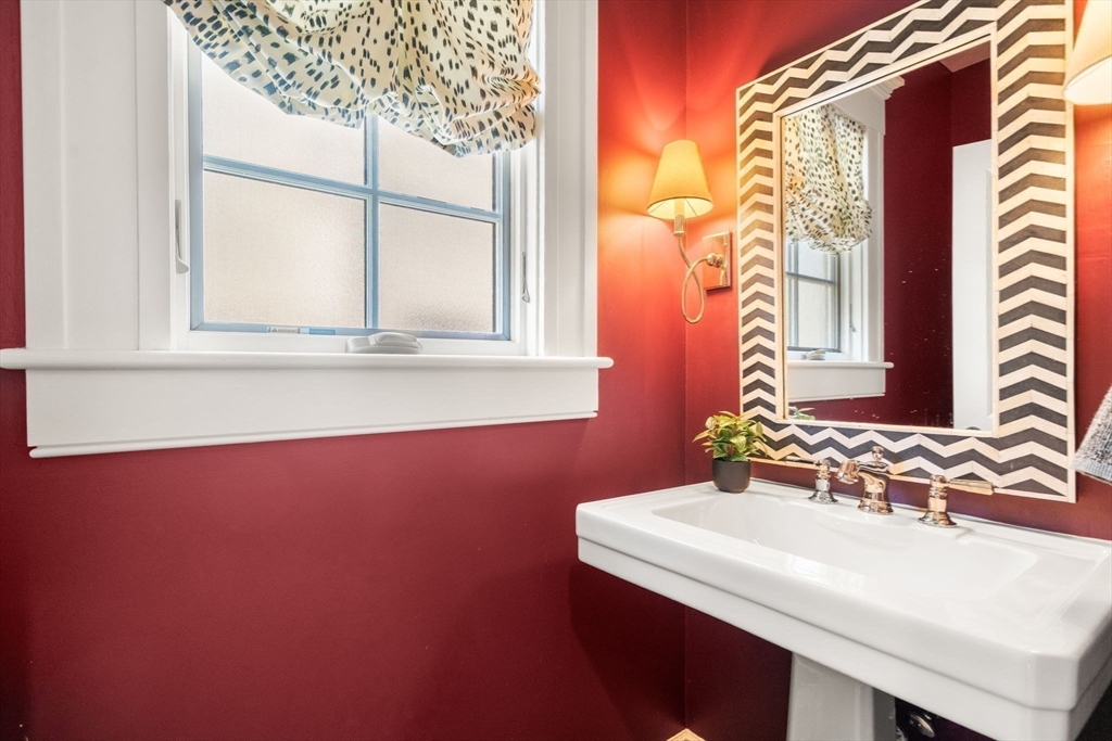 138 Thorndike St, Cambridge, MA Photo #12