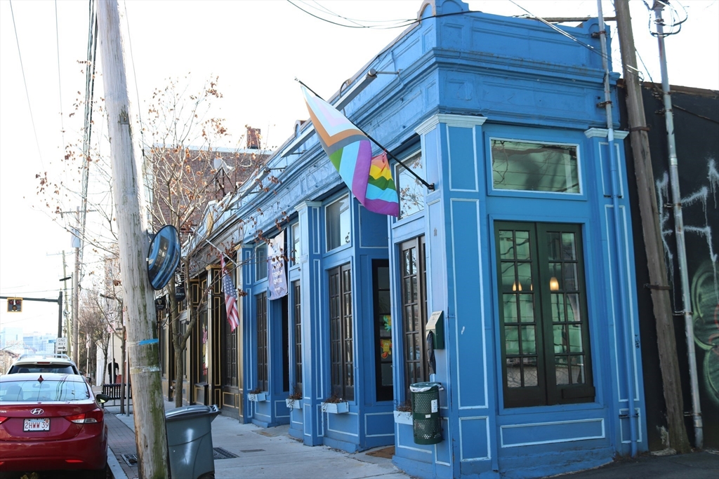 70-70A Beacon Street
