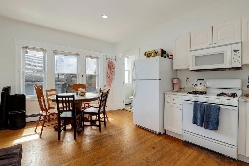 62 Algonquin Rd #1A, Newton, MA Photo #4