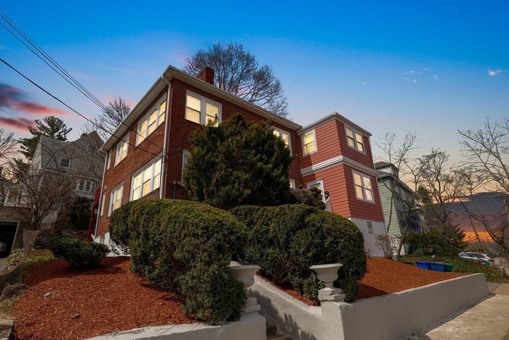 62 Algonquin Rd #1A, Newton, MA Photo #25
