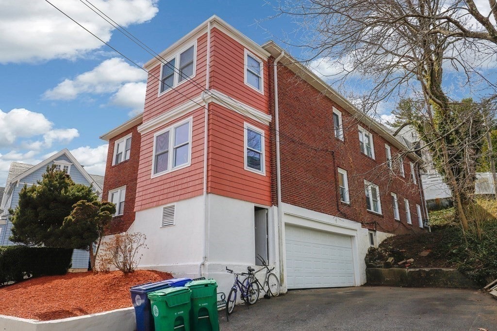 62 Algonquin Rd #1A, Newton, MA Photo #23