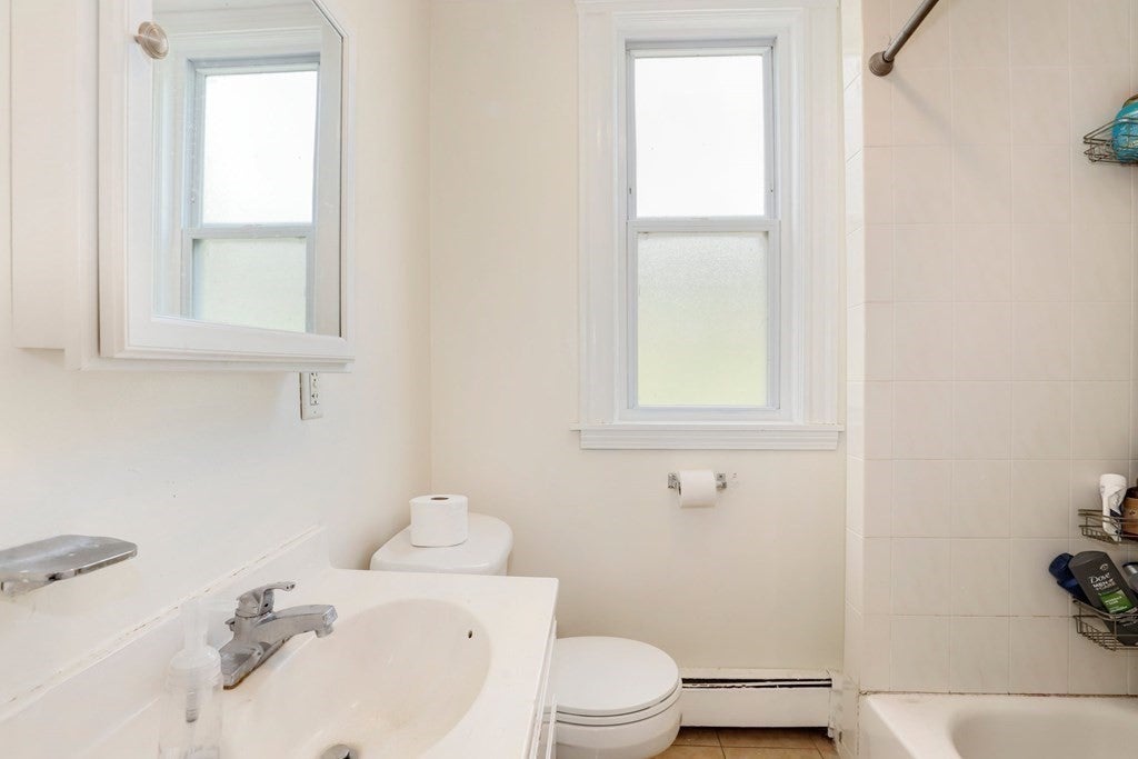 62 Algonquin Rd #1A, Newton, MA Photo #18
