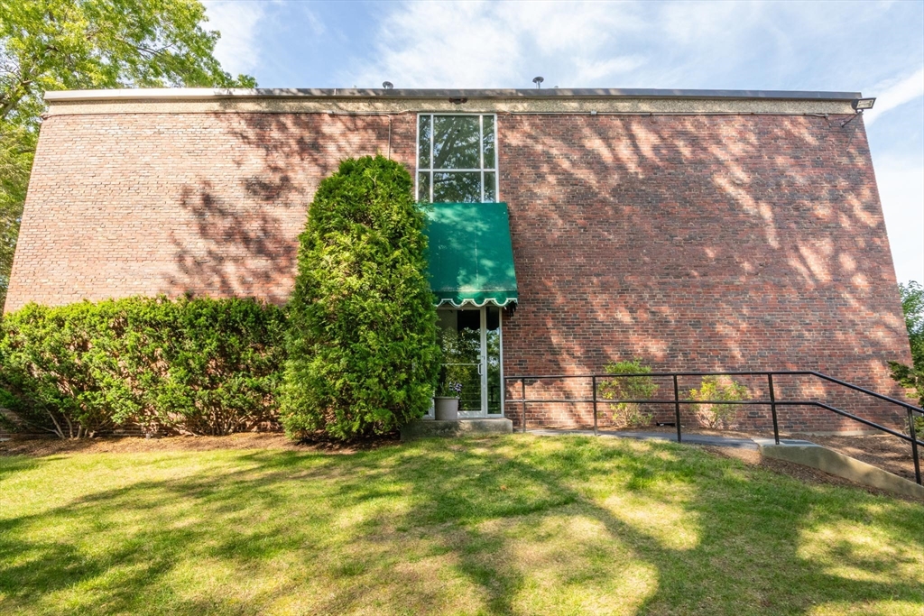 1202 Greendale Ave 131