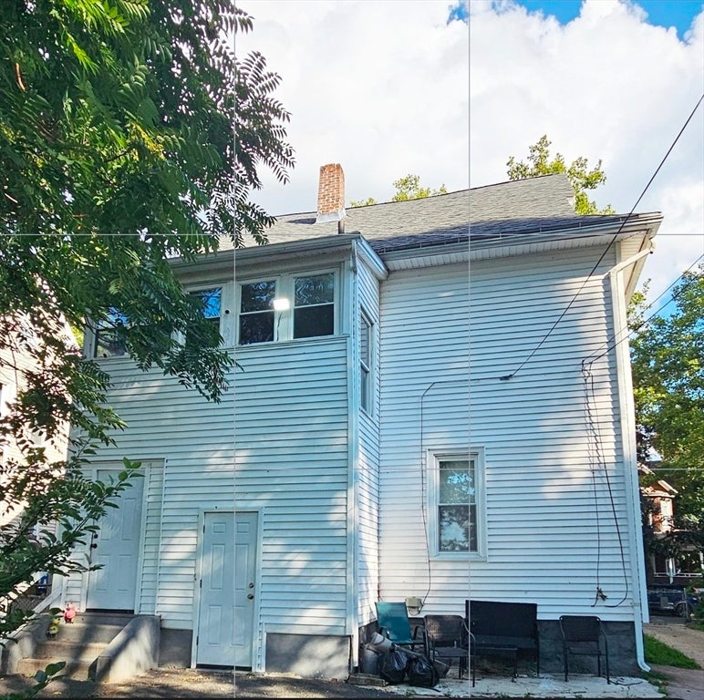 76 Acushnet Ave