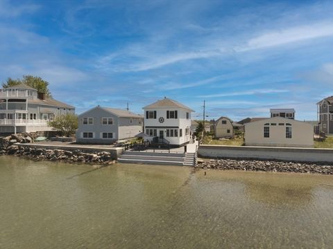 18 River St Seabrook NH 03874