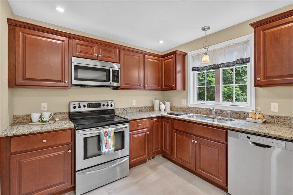 34 1/2 Briggs St #1, Taunton, MA, 34 1/2 Briggs St #1, Taunton, MA Photo #12