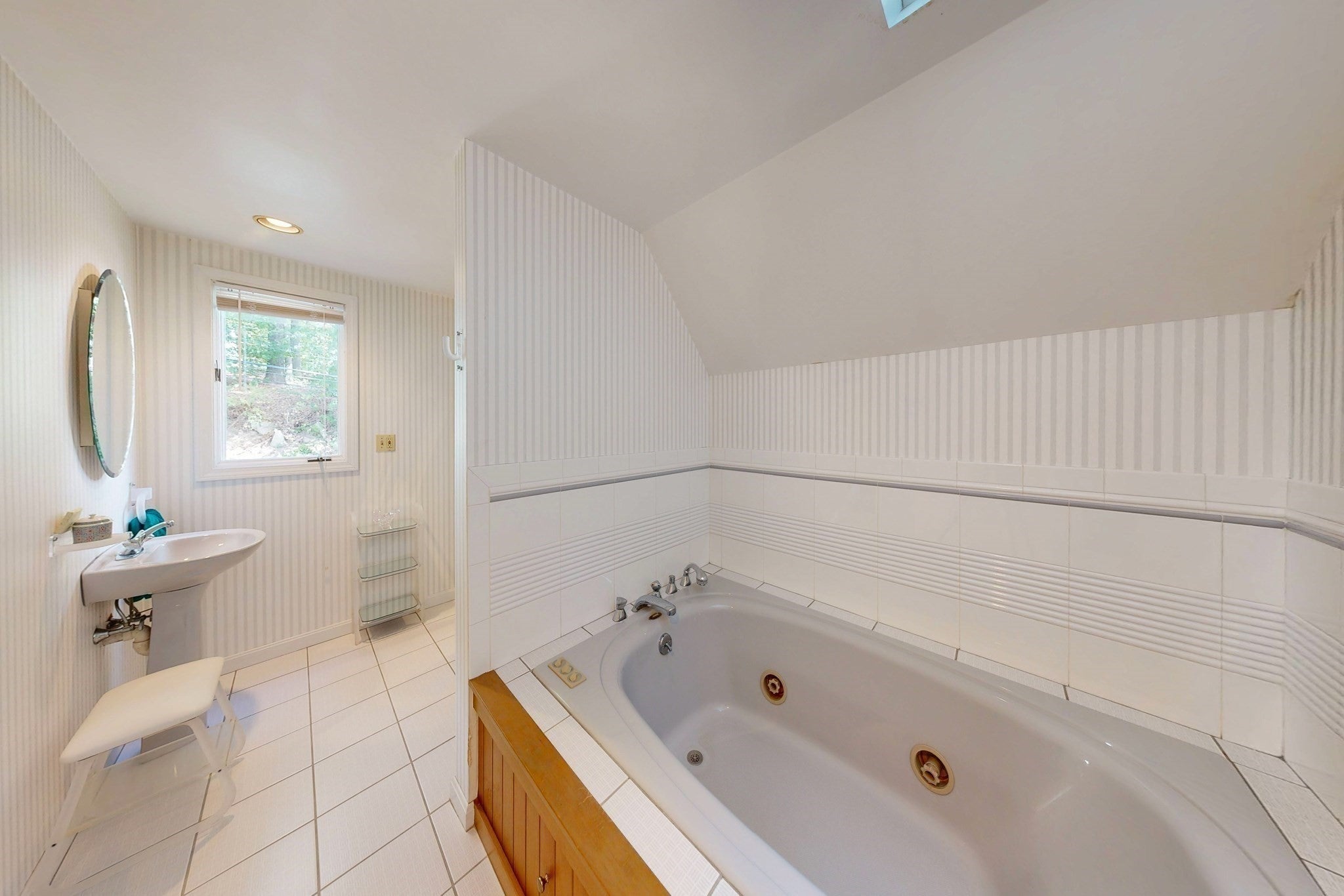 12 Downey Pl, Hopkinton, MA Photo #14