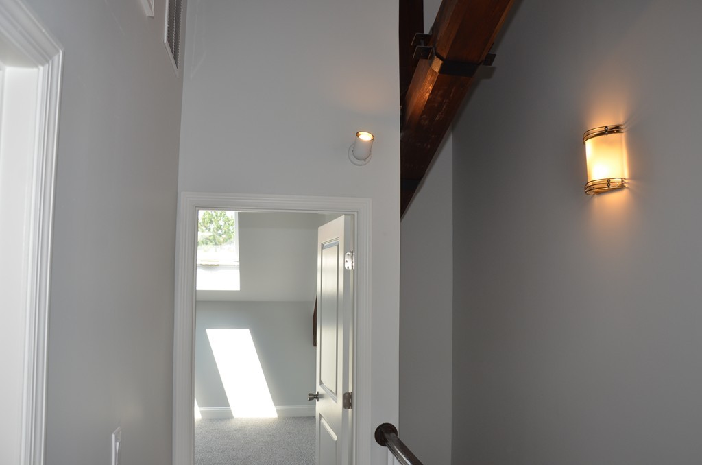 6 Admiral's Way #8, Chelsea, MA Photo #12