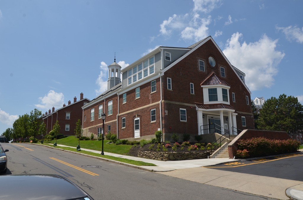 6 Admiral's Way #8, Chelsea, MA Photo #1