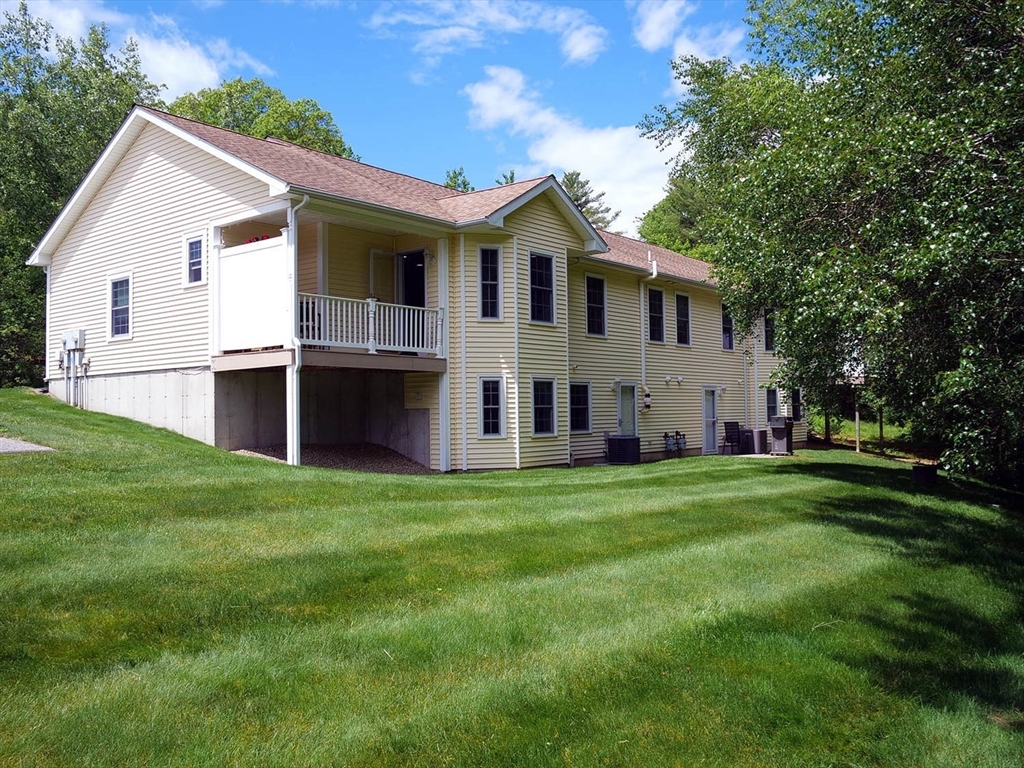 4 Bluebird Ln 4