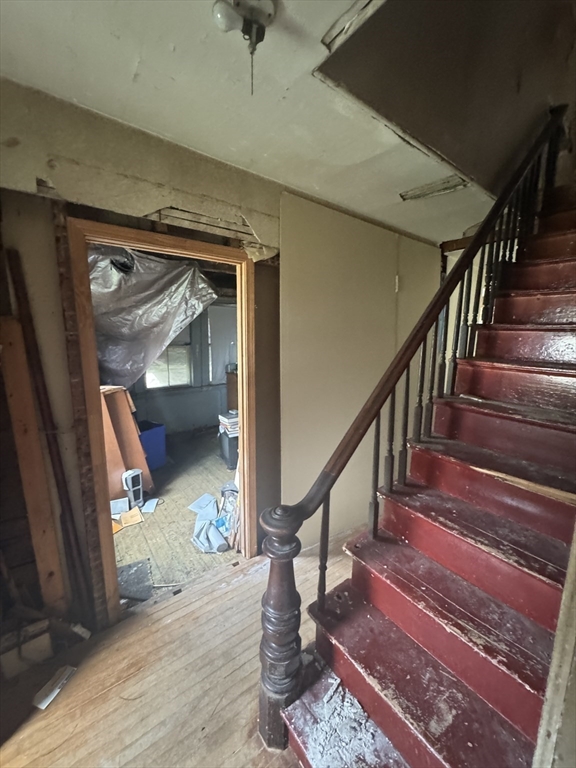 233 Central St