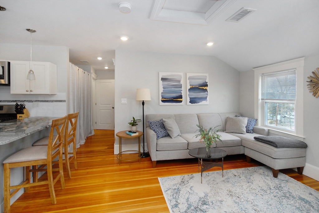 20 Beechwood Ave. B