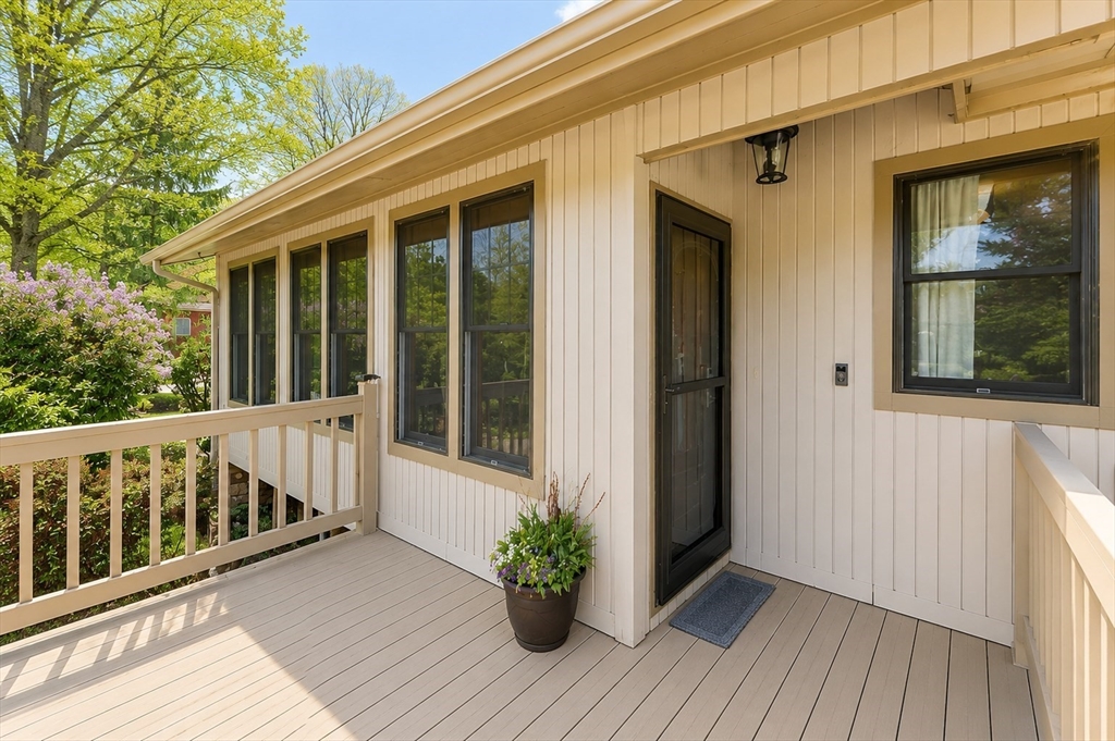 36 Bruce Avenue, Shrewsbury, MA Photo #2