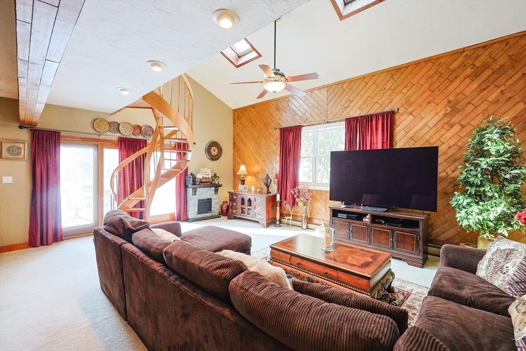 36 Bruce Avenue, Shrewsbury, MA Photo #16