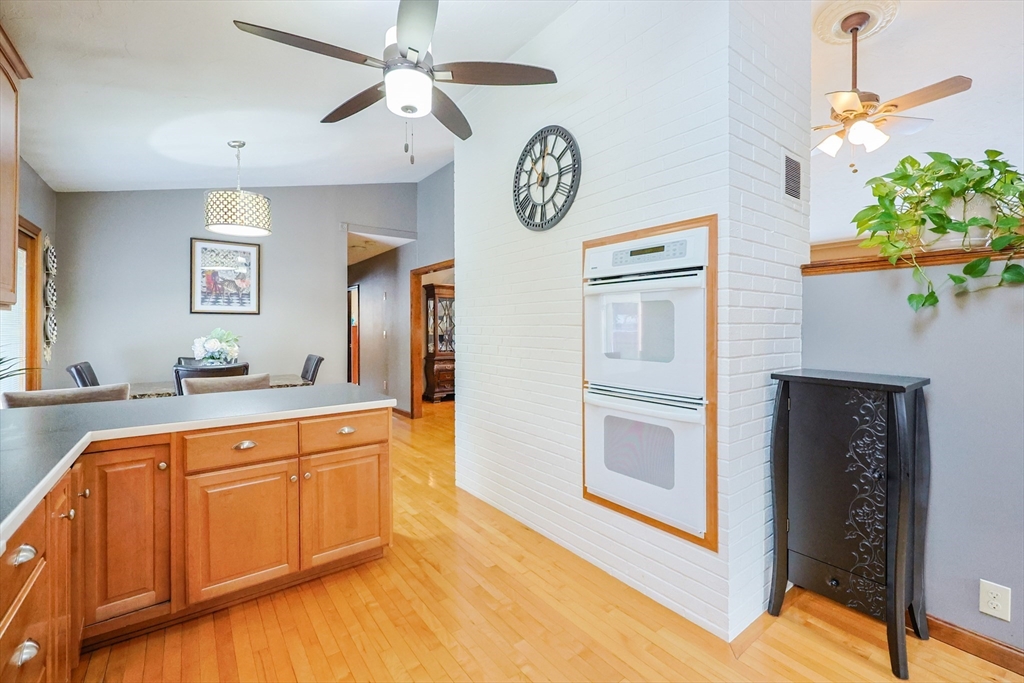 36 Bruce Avenue, Shrewsbury, MA Photo #12