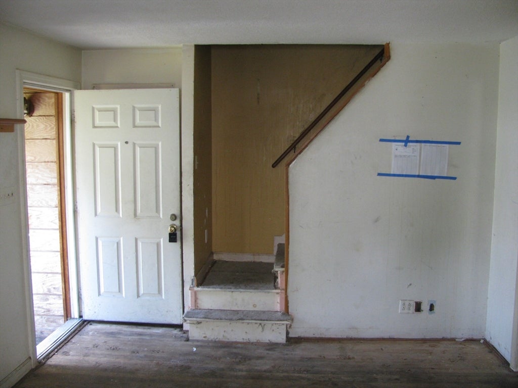 86 Pheland St, Springfield, MA Photo #5