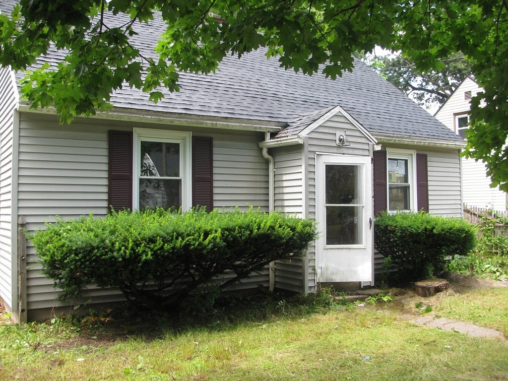 86 Pheland St, Springfield, MA Photo #1