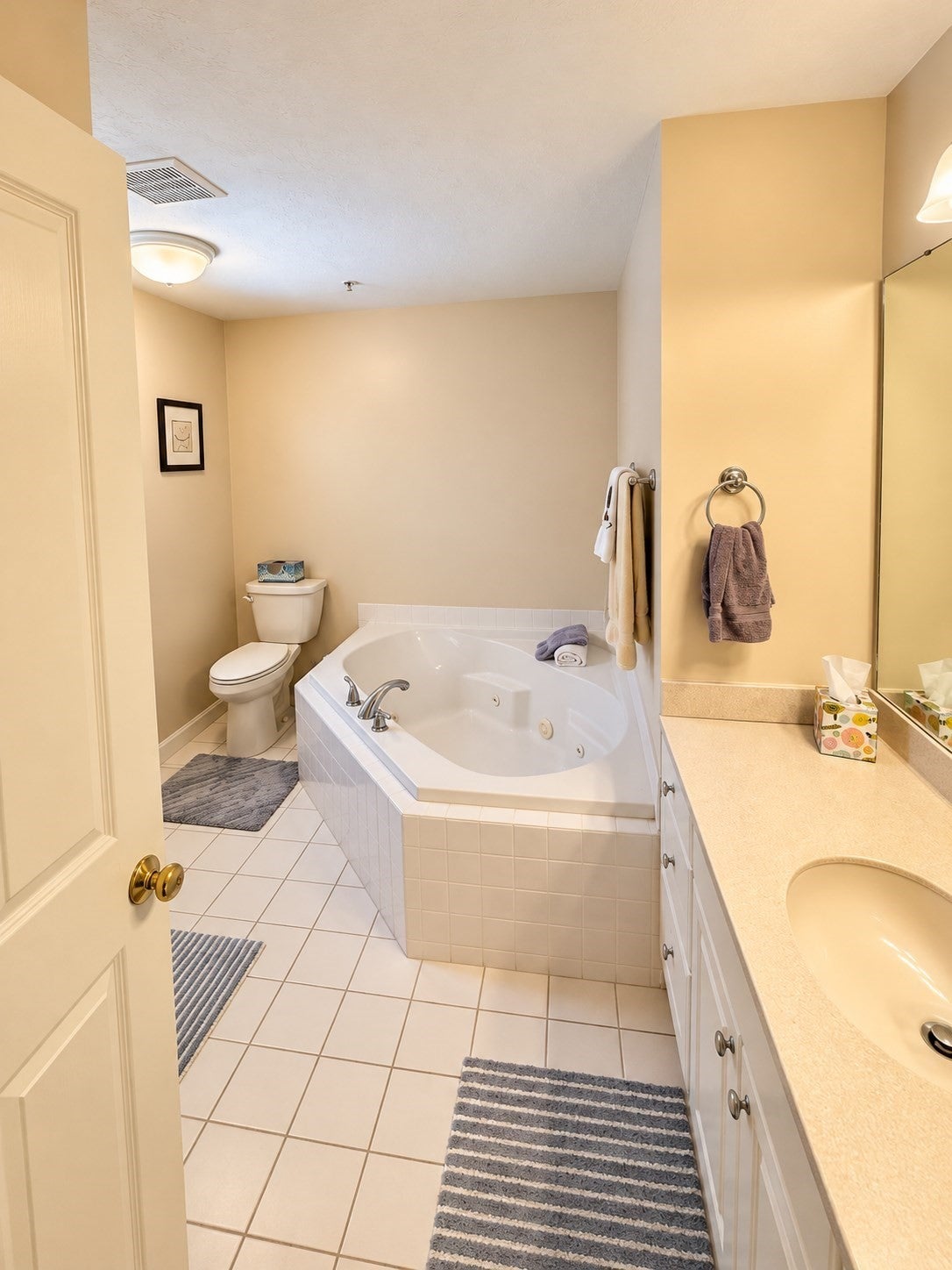 1 Whispering Brook Rd #1, Marlborough, MA Photo #13
