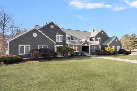 24 Hoyle Circle 24 Blackstone MA 01504