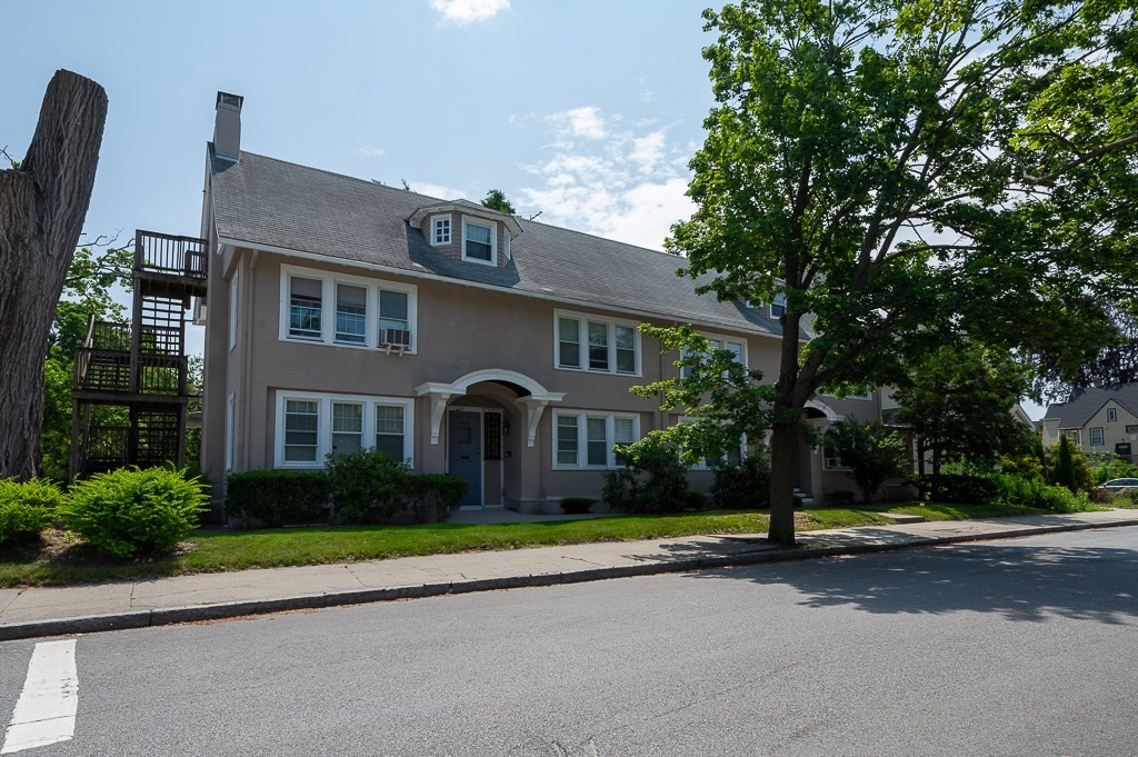 14-16 Dean St