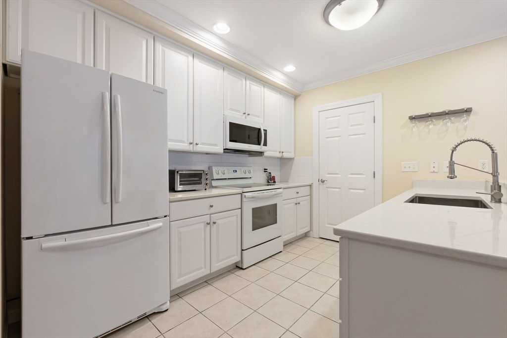 5 Woodman Way #107, Newburyport, MA Photo #19
