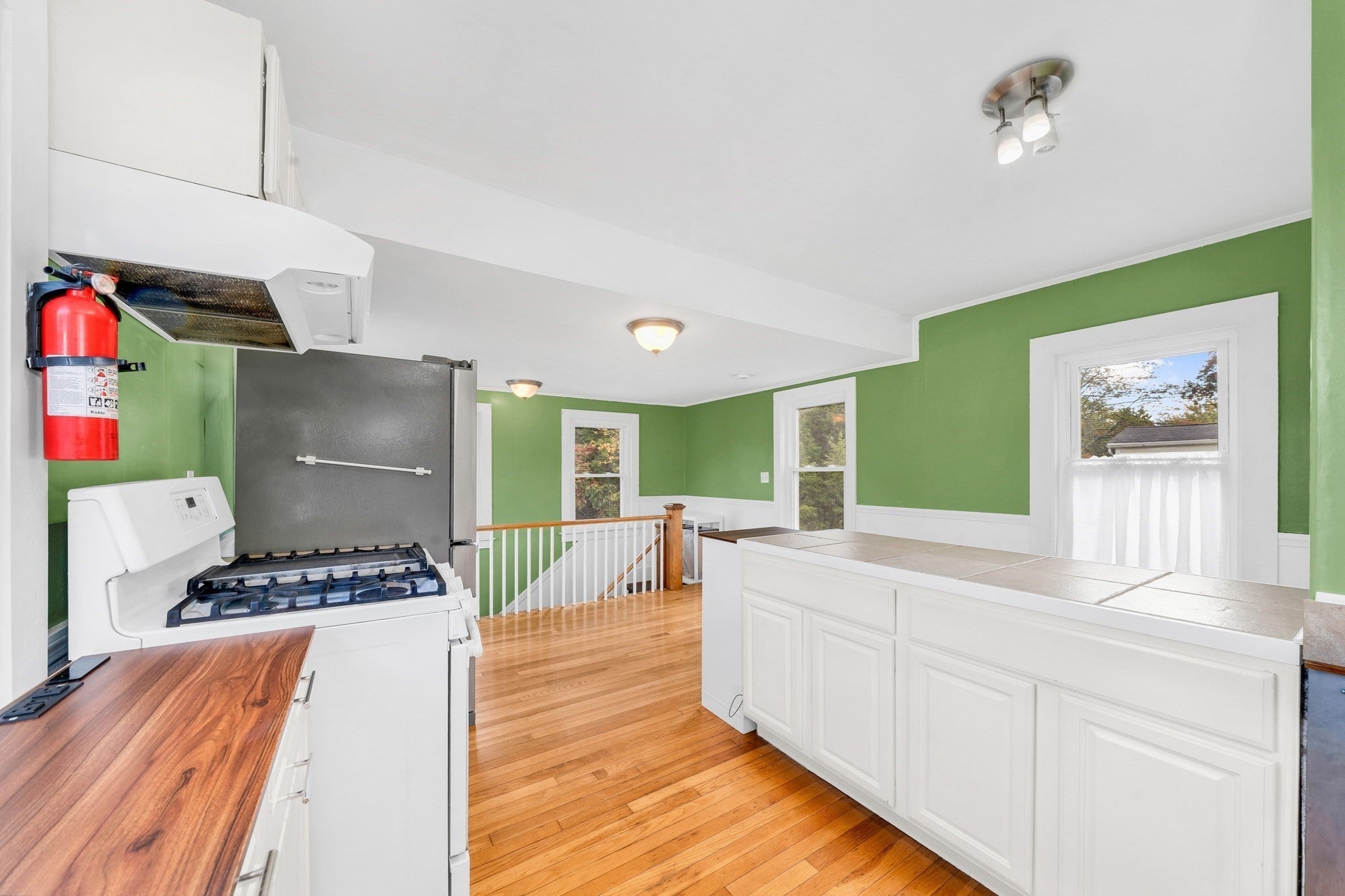 31 Gardner St #2, Salisbury, MA Photo #11