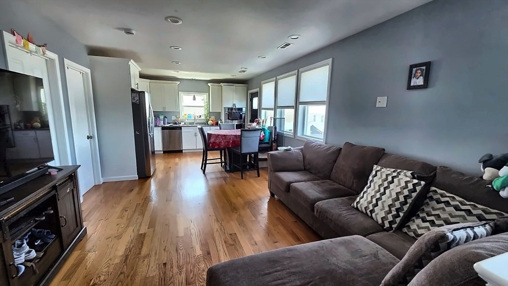 530 Mountain Ave #2, Revere, MA, 530 Mountain Ave #2, Revere, MA Photo #2