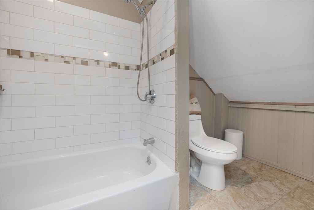 518 Lonsdale Avenue, Pawtucket, RI Photo #7