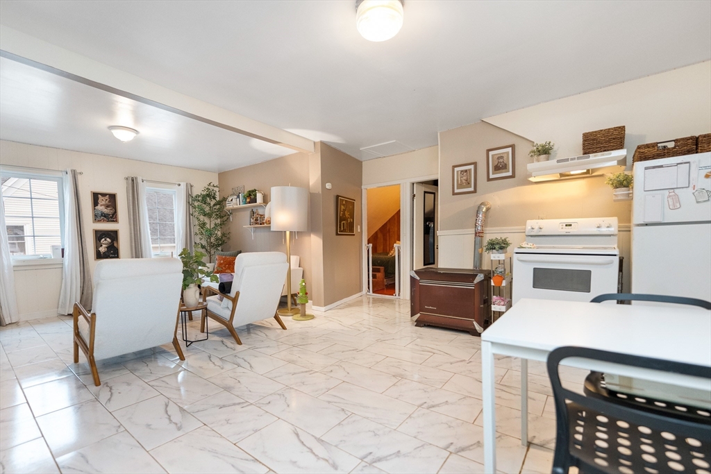 518 Lonsdale Avenue, Pawtucket, RI Photo #1