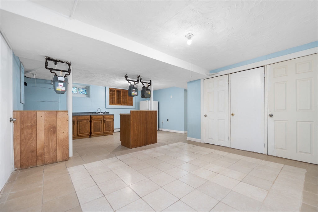 518 Lonsdale Avenue, Pawtucket, RI Photo #19