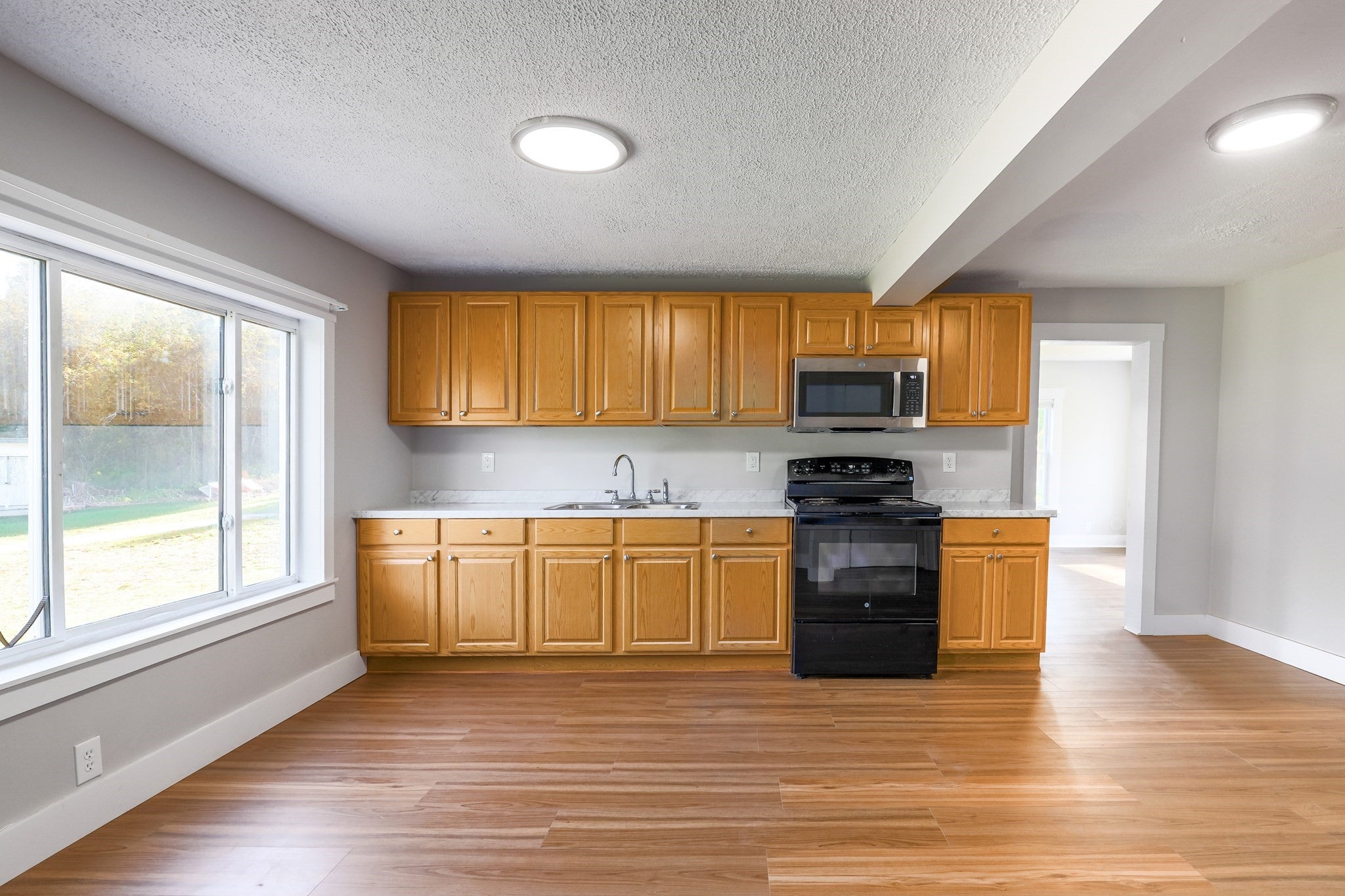 231 Millbury St, Auburn, MA, 231 Millbury St, Auburn, MA Photo #4
