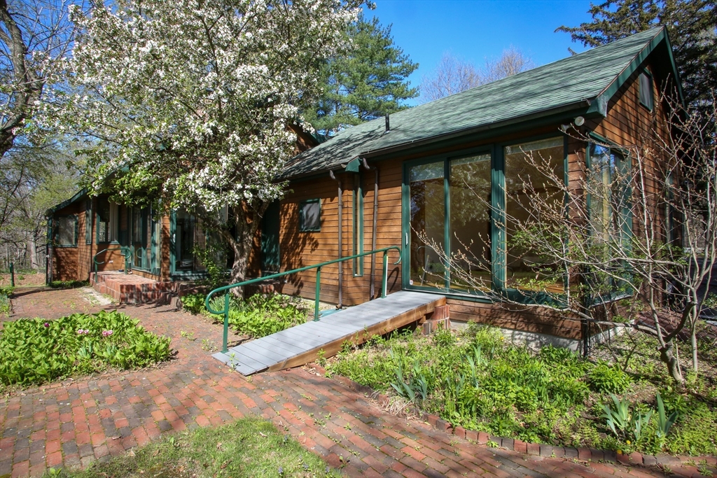 28 Brigham Ln