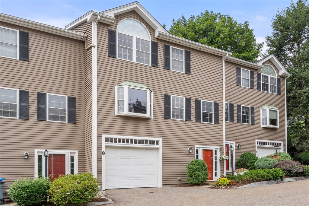 600 Trapelo Rd 8