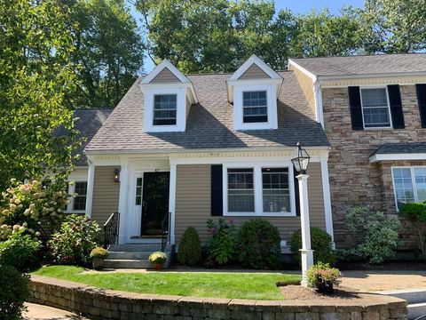 4 Derby Ln F Salisbury MA 01952
