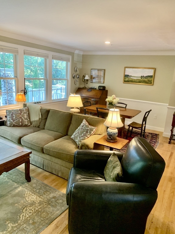 4 Derby Ln F