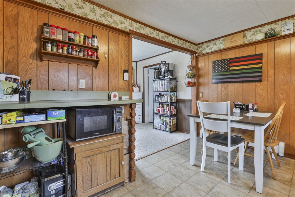 Methuen, Massachusetts 01844, United States, 3 Bedrooms Bedrooms, ,1 BathroomBathrooms,Residential,Active,244181