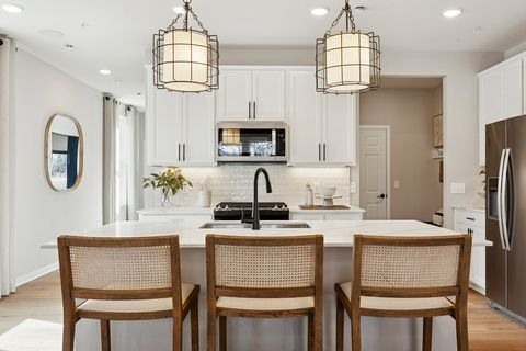 24 Emerald Run 57 Shrewsbury MA 01545