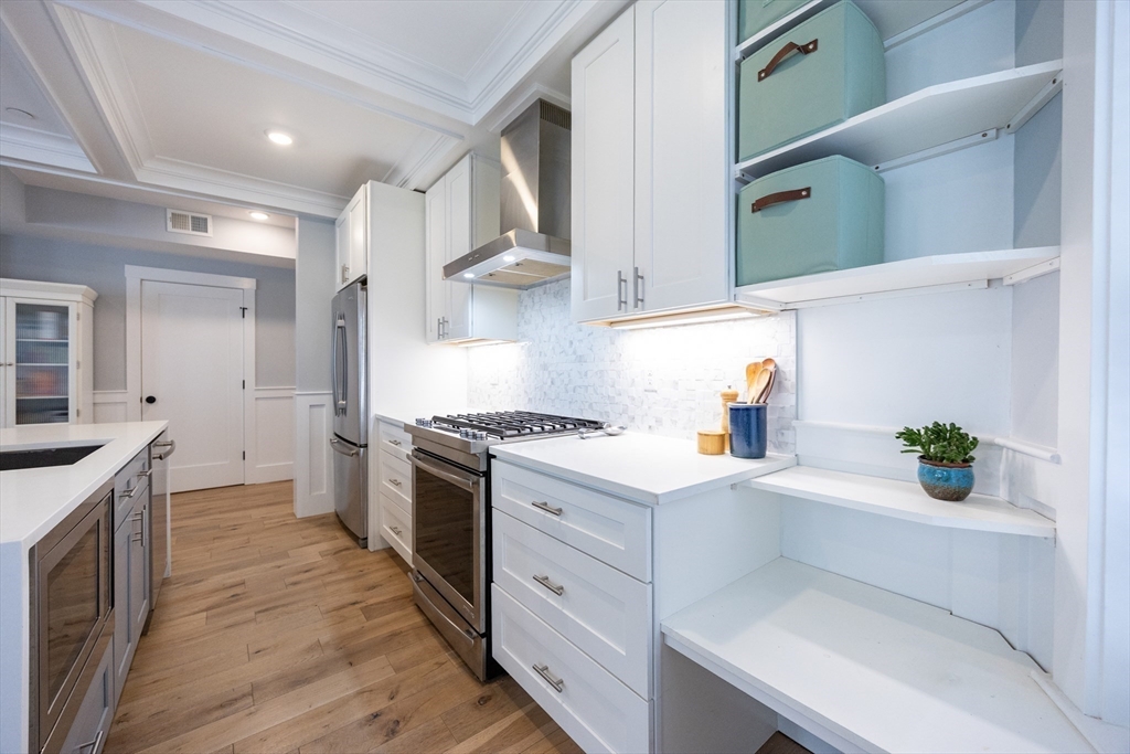 81 Conwell Ave #2, Somerville, MA Photo #6